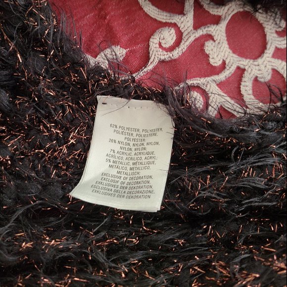 Anthropologie Fringe Scarf Tinsel Knit Red Black - Picture 6 of 7